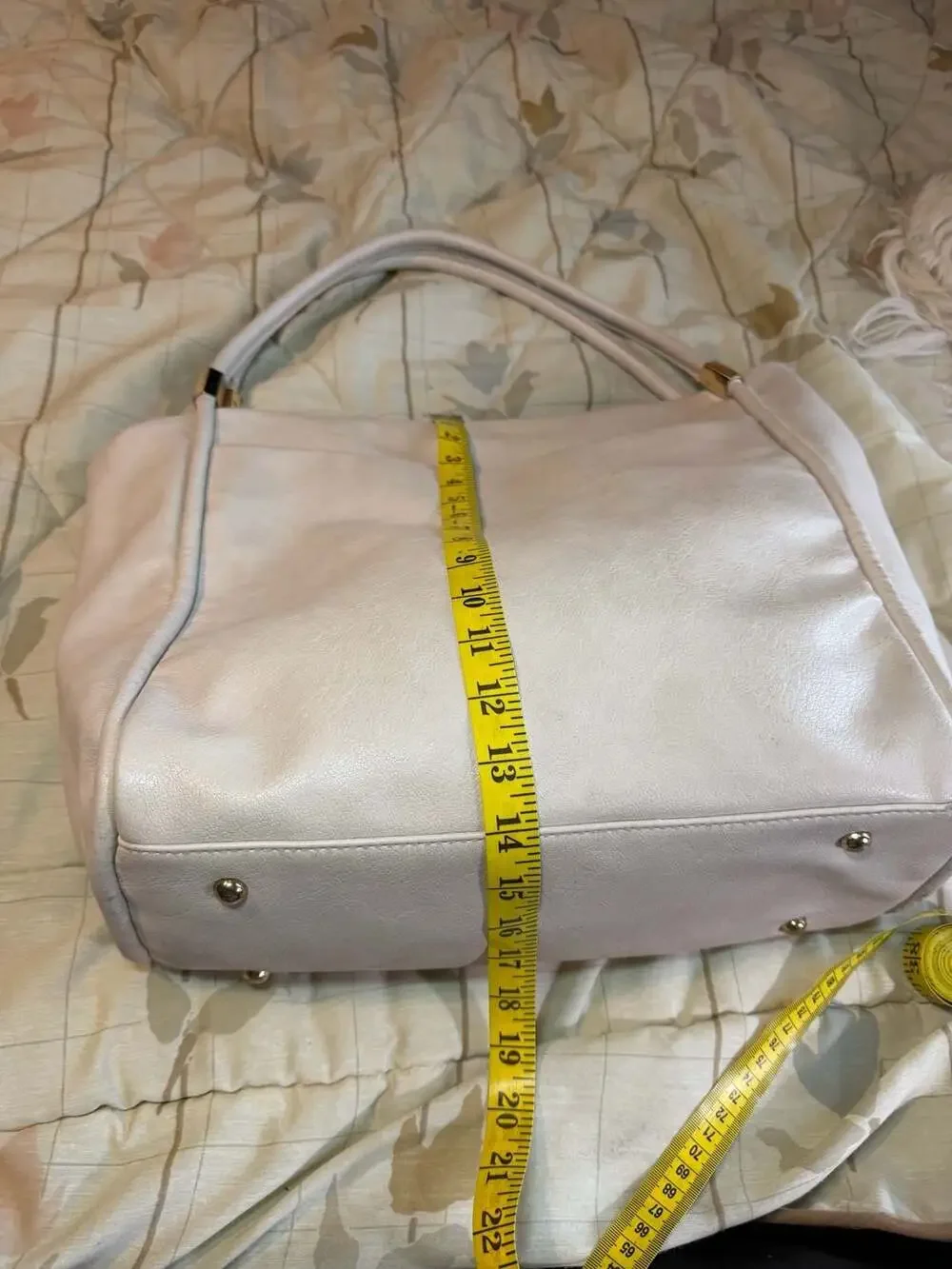 Urban Expressions Finley Hobo Bag in Cream Vegan Leather